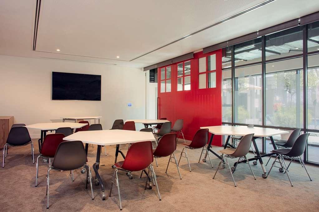 Rove Downtown Hotel Dubai Facilities photo